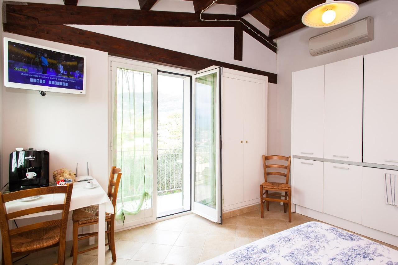 Agri Bed - L'Affittacamere In Collina - Guest Room On The Hill Lavagna Exterior photo