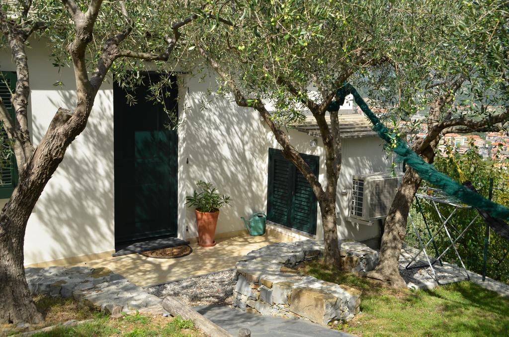 Agri Bed - L'Affittacamere In Collina - Guest Room On The Hill Lavagna Room photo